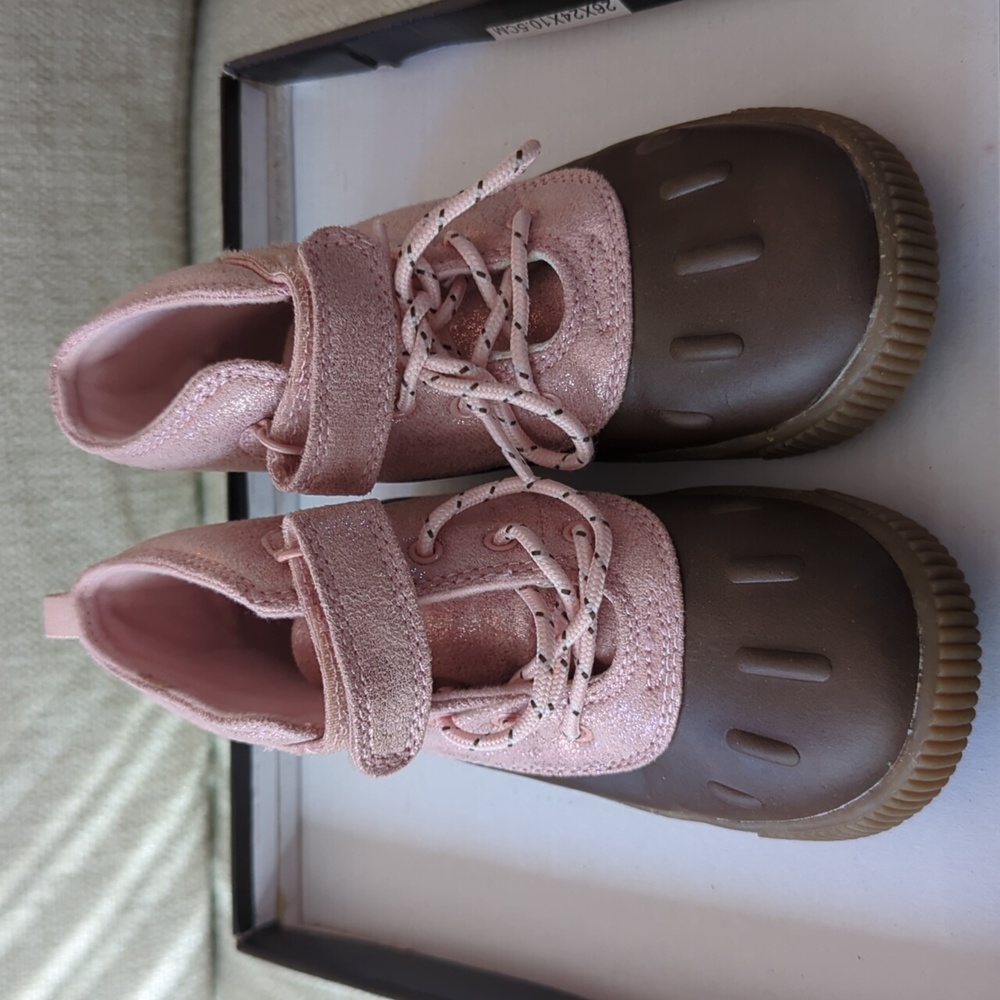 Little girls pink sparkly/brown boots
